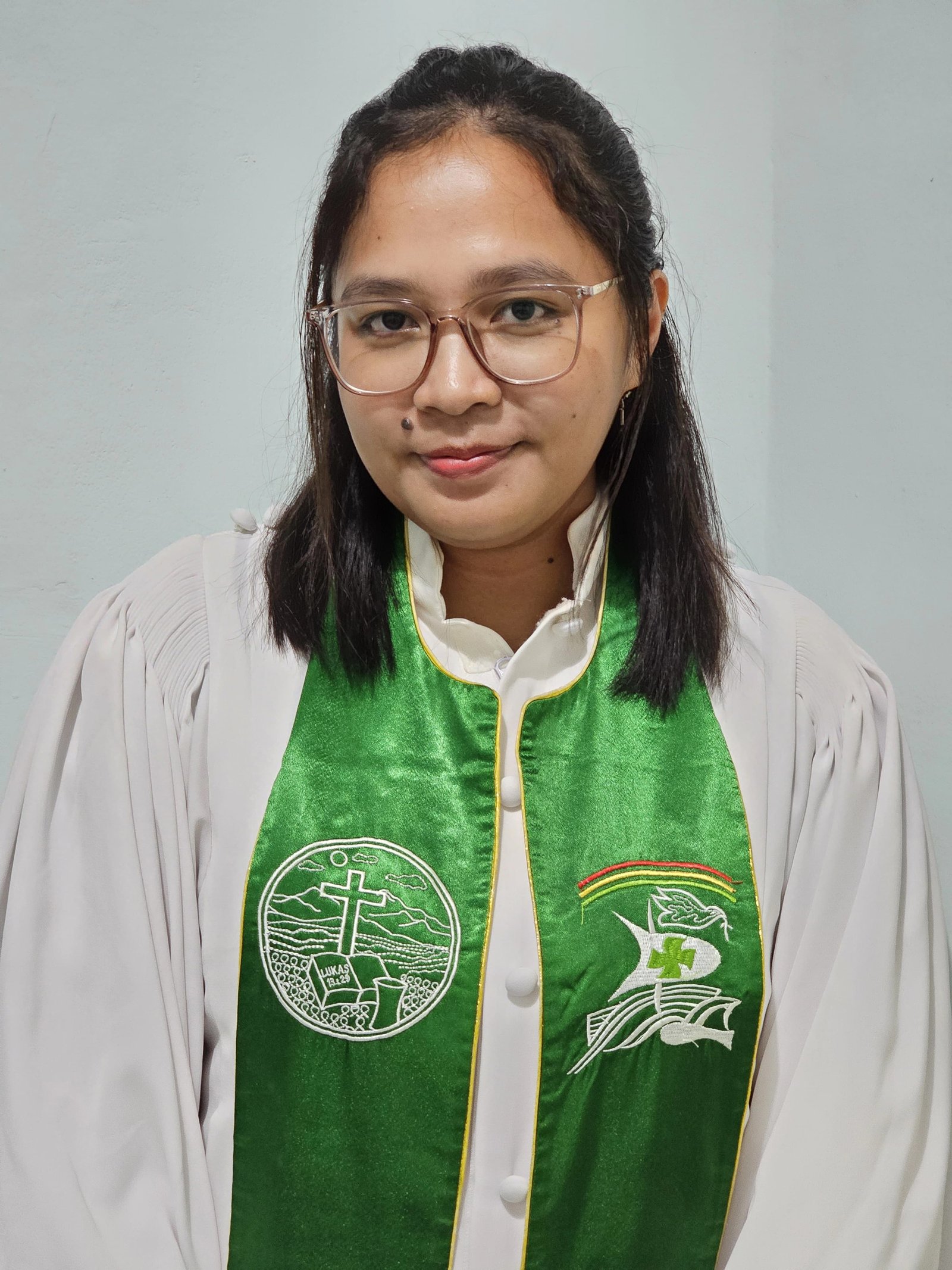 Maria Reinha Rosari Bea Niga Putri Tuan